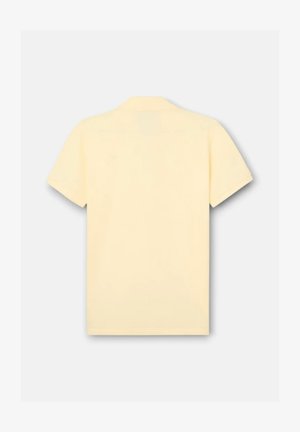 Silbon, POLO CLÁSICO SILBON: EQUILIBRIO, ESTILO Y CONFORT SUPERIOR - Polo - amarillo