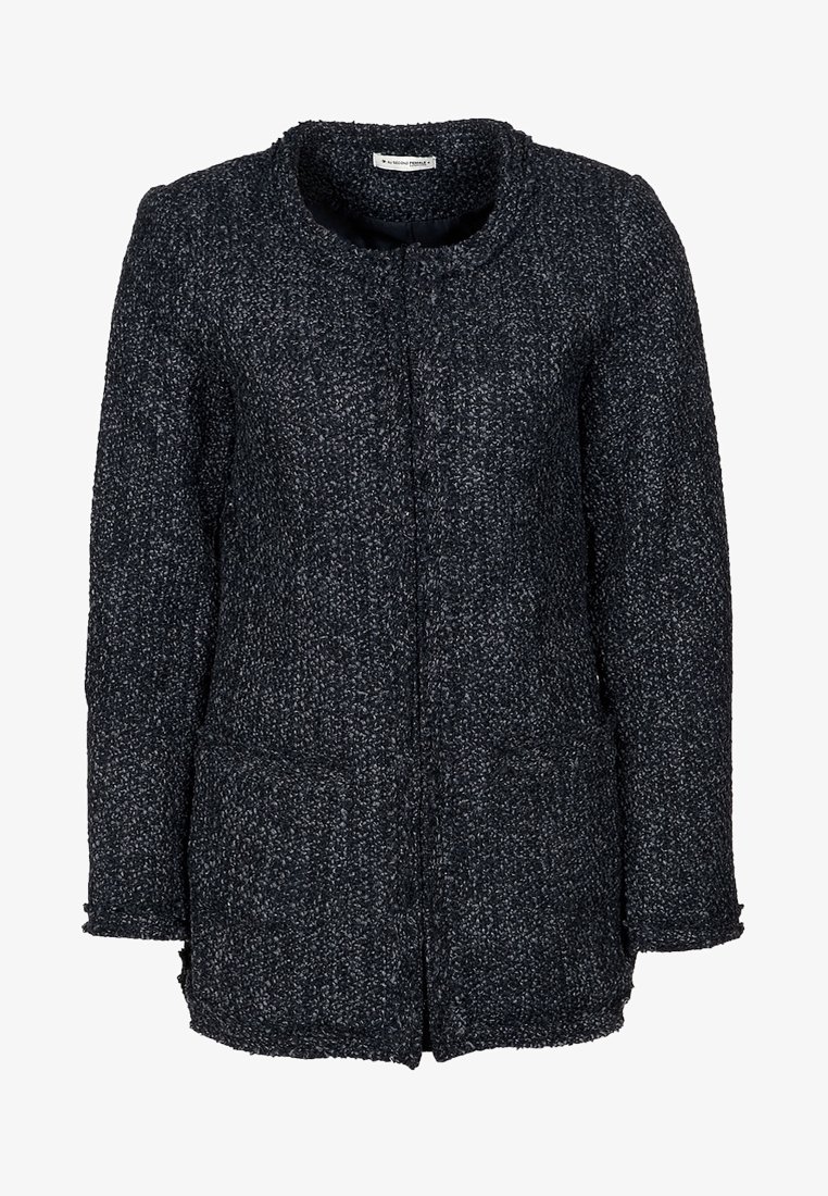 Veste longue en laine texturée gris foncé à manches longues, avec encolure ronde et deux poches avant, conçue pour femmes.