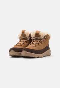 UGG TERRETRAIL COZY LACE UNISEX - Gležnjače s vezicama - chestnut