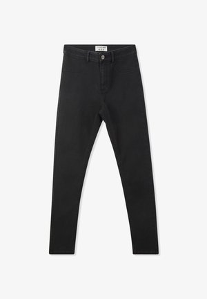 Jeans skinny in denim nero con una texture liscia, design classico a cinque tasche e chiusura con bottone frontale. Stilizzati con linee pulite.