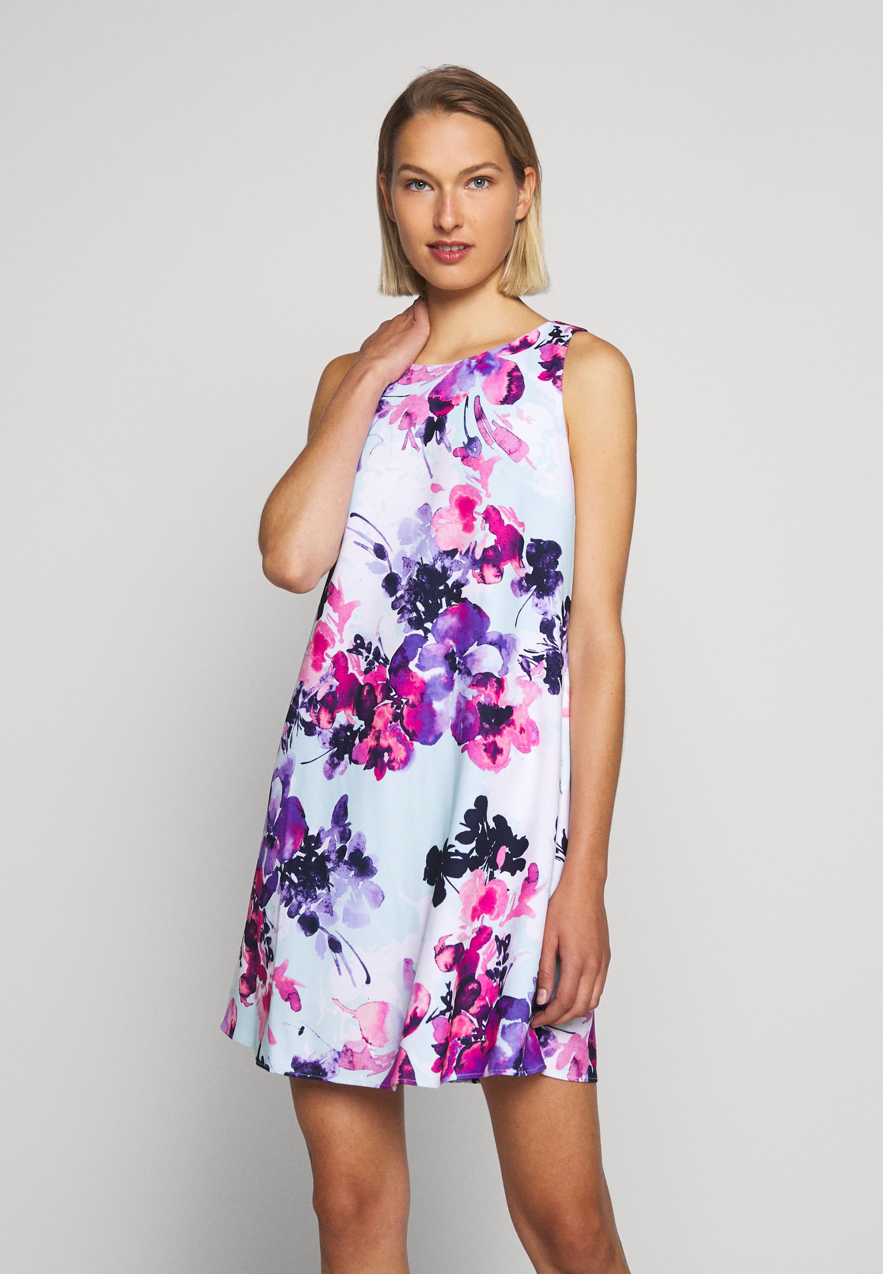 robe longue dos plongeant