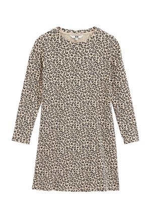 Beige jurk met lange mouwen, volledig bedrukt met een zwart-bruine luipaardprint en een ronde halslijn.