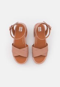 FitFlop Platåsandaletter - beige