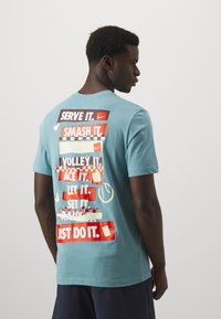 Nike Performance TEE - T-Shirt sport - denim turq