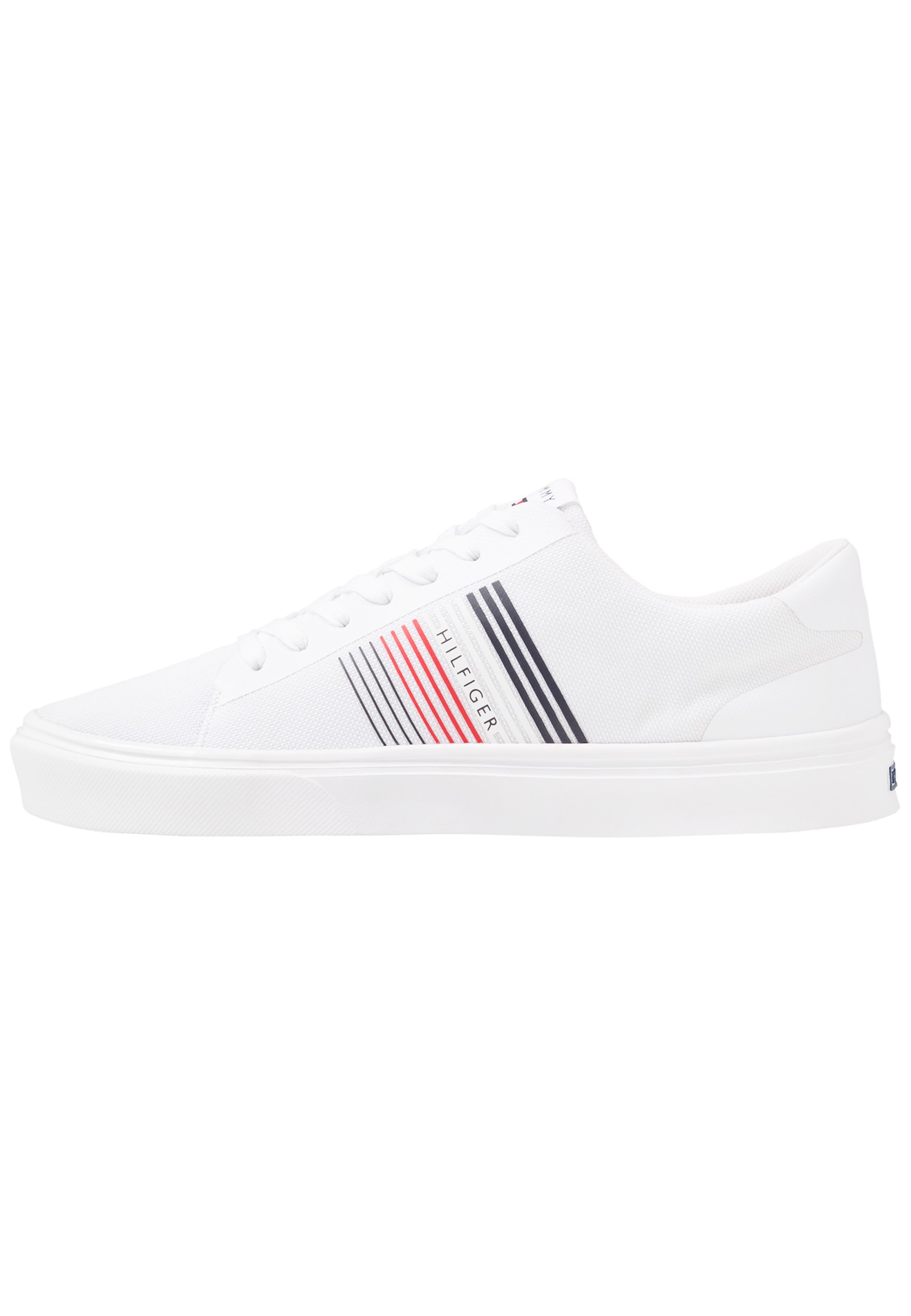 tommy hilfiger lightweight stripe knit trainers in white