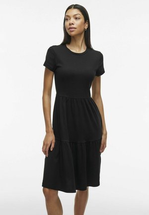 VILA KURZARM - Robe en jersey - black