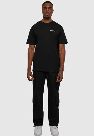 Forgotten Faces WINGS - Apdrukāts T-krekls - black