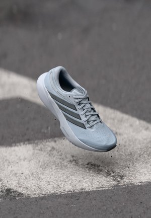 SUPERNOVA RISE 3 - Løbesko til landevejen - halo silver-coloured/iron metallic/grey five