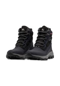 Scarponi da trekking neri con tomaia in sintetico testurizzato, lacci argentati e neri, suola resistente e dettagli riflettenti. Design impermeabile.