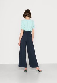 ONLY ONLMETTE STRING PALAZZO PANT  - Calças - night sky