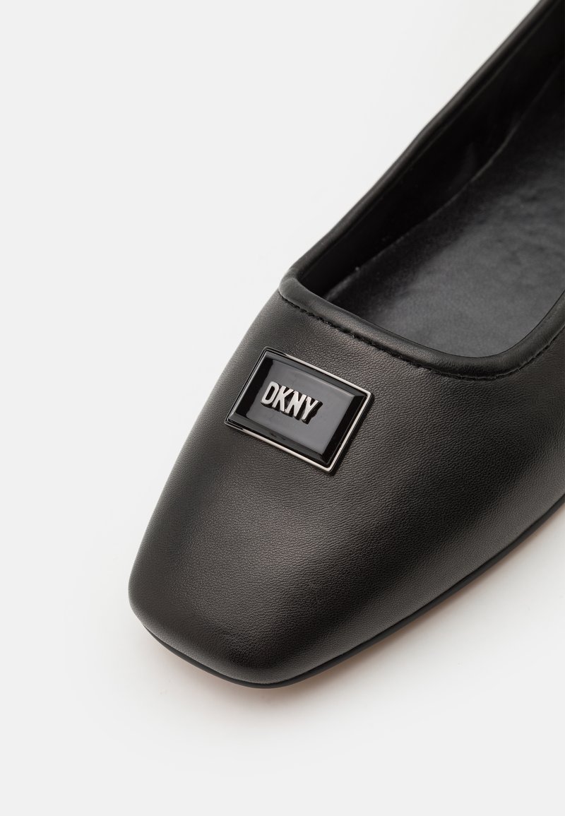 dkny ballerina flats
