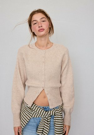 Stradivarius, RAGLAN SLEEVE KNIT CARDIGAN - Gilet - beige