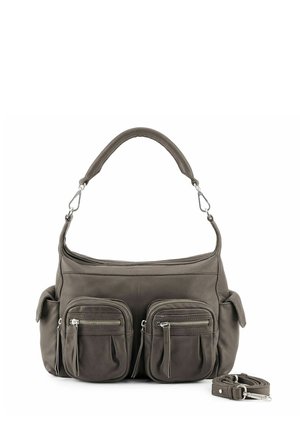 Bolso de mano de cuero gris oscuro con dos bolsillos delanteros con cremallera, bolsillos laterales con solapas, un asa corta y una correa larga desmontable.
