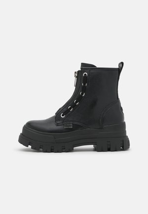 Kotníkové boty na platformě - black