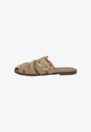 Pink Desert, DM508 ZUECOS PLANOS HEBILLA MUJER - Sandalias planas - beige
