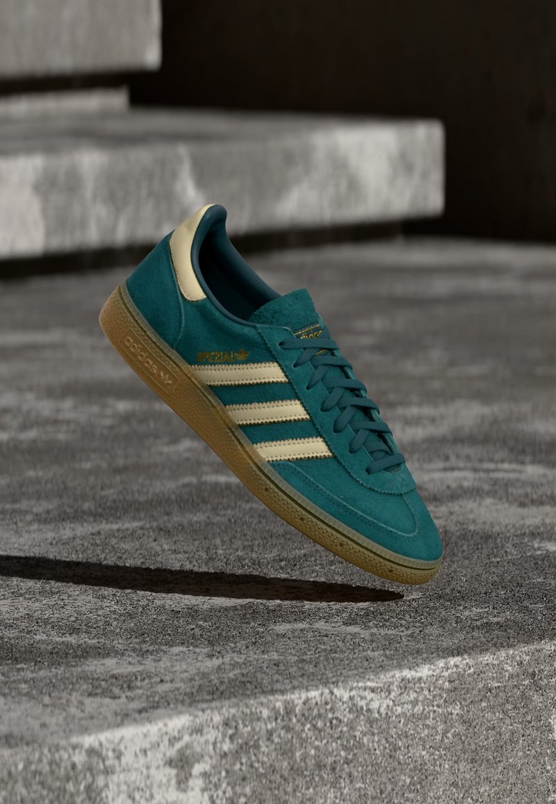 adidas Originals HANDBALL SPEZIAL rich green/warm vanilla/gold-coloured metallic/green