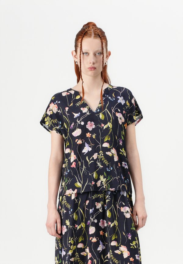 JDYTROYA LIFE V NECK - Bluse - night sky