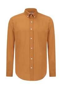 Camisa de manga larga en color naranja quemado, con cuello abotonado y botones blancos, fabricada en tejido ligero con una textura suave.