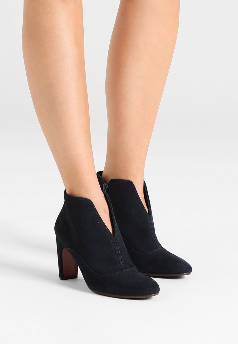 Chie Mihara Botines - dark blue