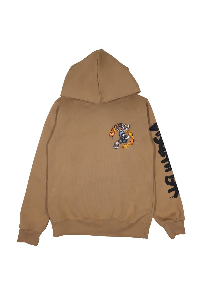 Felpa con cappuccio marrone con una finitura testurizzata, caratterizzata da una grafica frontale di un personaggio che tiene in mano delle fiamme e da scritte nere sulla manica.