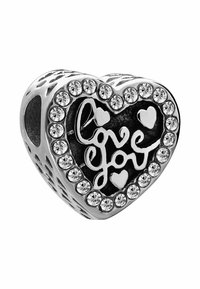 Hartvormige bedel in gepolijst zilver met een zwart geëmailleerd midden. Kenmerkt de tekst "liefde" en is omringd door heldere cubic zirconia accenten.