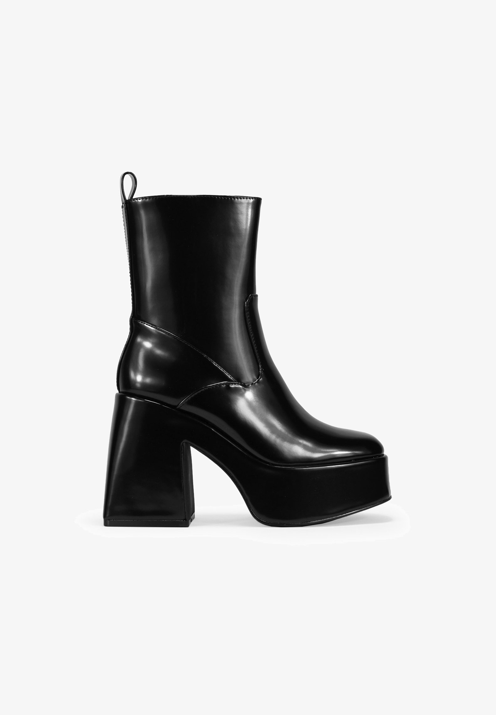Bershka Stiefeletten Mit Elastischem Schaft Und Profil Plateau