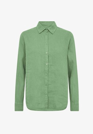 Długa zielona lniana koszula z kołnierzykiem w szpic i zapięciem na guziki z przodu, prezentowana na białym tle.