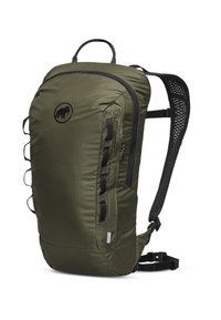 Olivgrüner Rucksack mit strukturiertem Finish, schwarzen Riemen und einer vorderen Reißverschlusstasche. Mit seitlichen Zugriemen und einem Tragegriff oben.