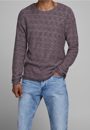 Stickad tröja - purple