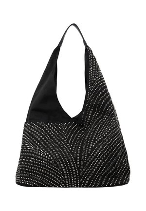 Borsa a tracolla nera con borchie d'argento disposte in motivi curvi e ondulati sul tessuto, con una maniglia larga.