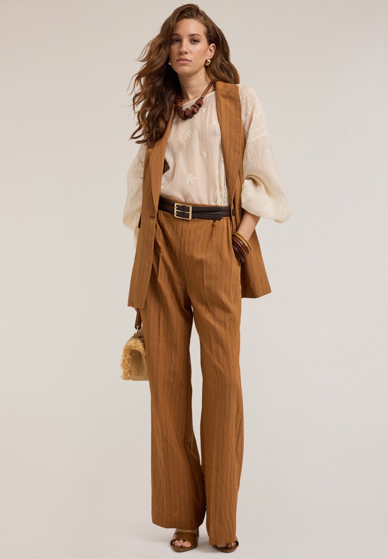 Marrone Outfit Blu E Arancione COSTUME INTERO GOFFRATO CON