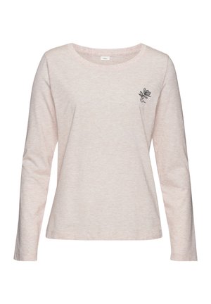 Camiseta de manga larga color rosa claro en tejido suave, con escote redondo y un pequeño diseño floral en el lado izquierdo del pecho.