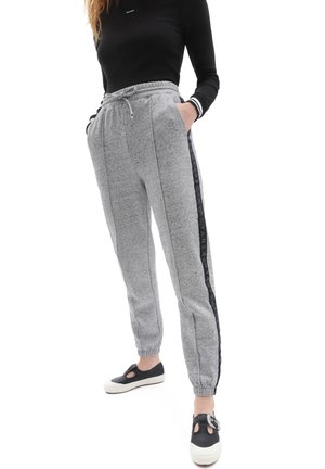 WM WELL SUITED FLEECE PANT - Spodnie treningowe - black