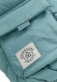 Next Vesta - mineral blue