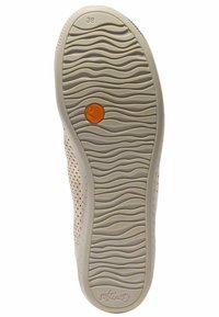 Suola di scarpa beige con un motivo a onde testurizzato. Presenta un accento arancione circolare e la taglia 38 in rilievo. Sides perforati per ventilazione.