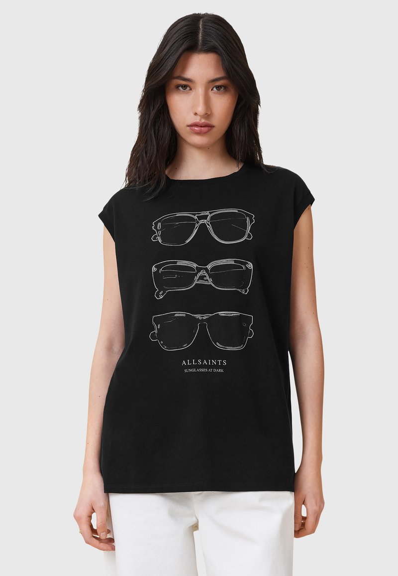 Schwarzes Baumwoll-T-Shirt mit einem weißen Grafikelement, das drei Sonnenbrillen mit unterschiedlichen Designs zeigt, zentral auf der Vorderseite. Mit kurzen Ärmeln und lässiger Passform.