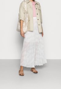 Tommy Hilfiger Jupe plissée - white