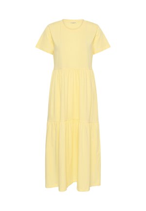 Gele midi-jurk met korte mouwen, ronde halslijn en geplooide lagen die een vloeiende silhouet creëren.