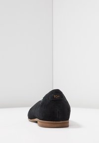 TOMS Ballerinaskor - black