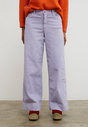 PANTS - Pantaloni - lila