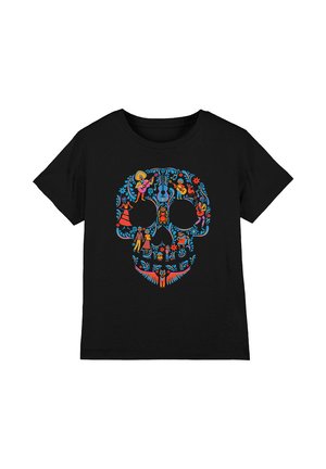 Schwarzes Baumwoll-T-Shirt mit einem bunten Totenschädel-Design, das kunstvoll mit floralen Mustern und Figuren in Blau, Rot und Gelb verziert ist.