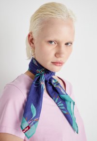 OVERSIZED BANDANA - Tørklæde / Halstørklæder - navy blue