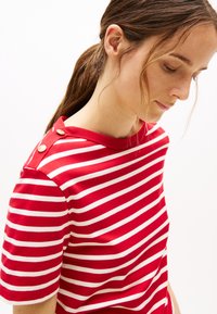 Tommy Hilfiger STRIPE  - Print T-shirt - primary red/calico