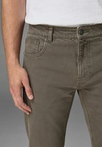 Next VINTAGE - REGULAR FIT - Straight leg jeans - dark khaki