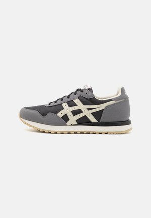 TIGER RUNNER II UNISEX - Baskets basses - black/light dust