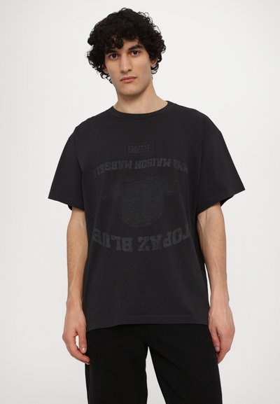 MM6 Maison Margiela Μπλουζάκι με στάμπα - washed black