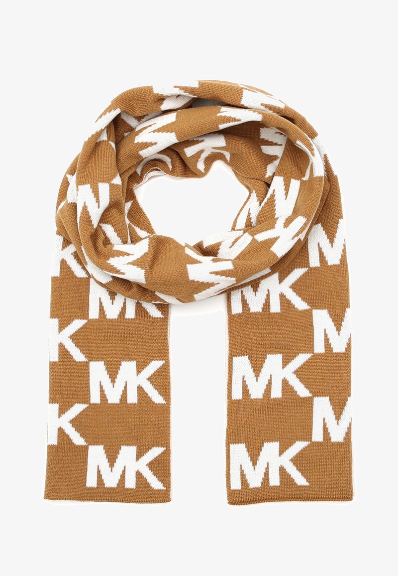 Écharpe tricotée marron avec motif répété du grand logo blanc "MK", pliée en boucle en haut avec les extrémités pendantes bien droites.