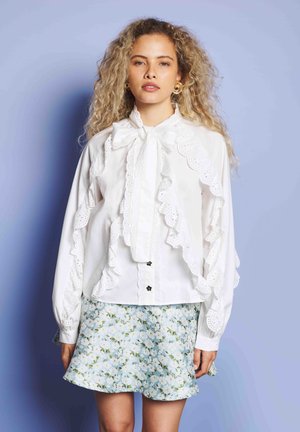 BREEZE BOW BLOUSE - Blúzka so zapínaním na gombíky - ivory