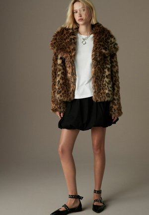 REGULAR FIT - Light jacket - tan brown animal