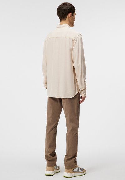 J.LINDEBERG REG STRUCTURE - Shirt - moonbeam